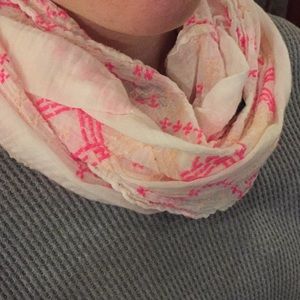 Pink/white Scarf
